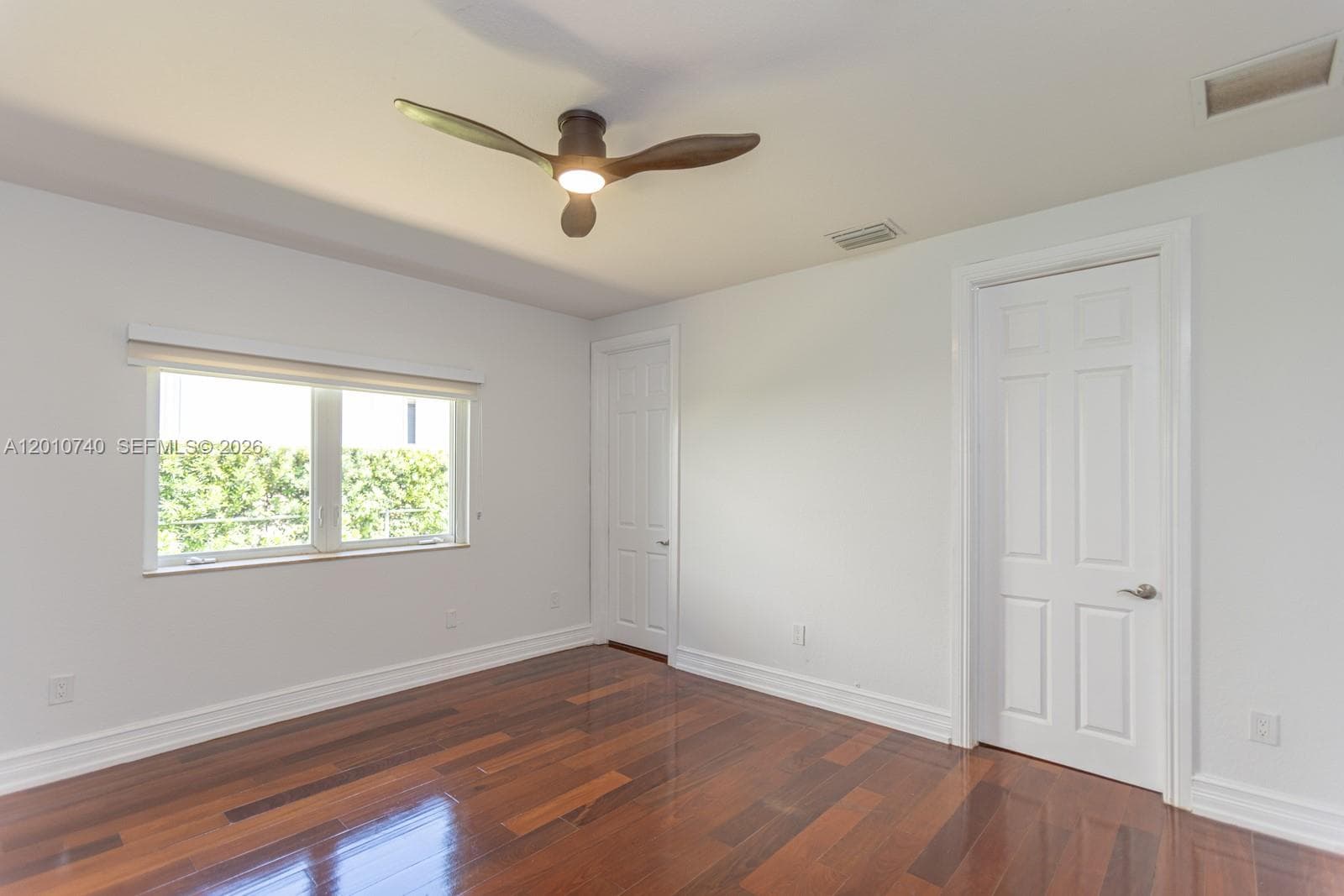 425 Shore Dr photo 21