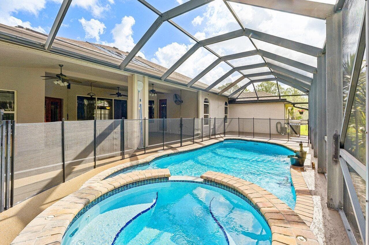 17038 69th Street N photo 12