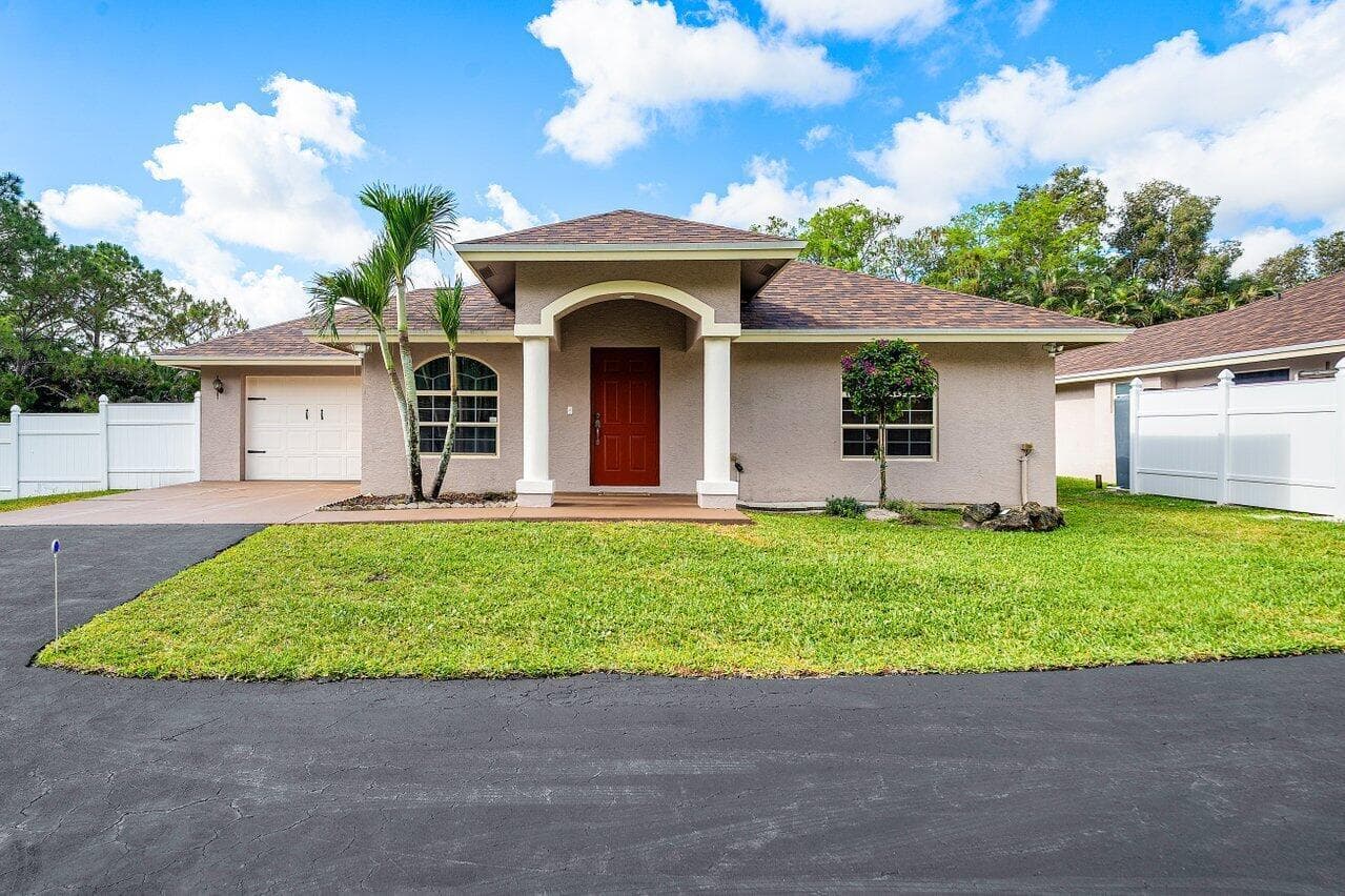17038 69th Street N photo 4
