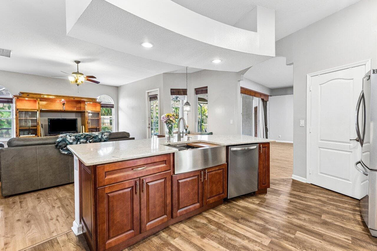 17038 69th Street N photo 8
