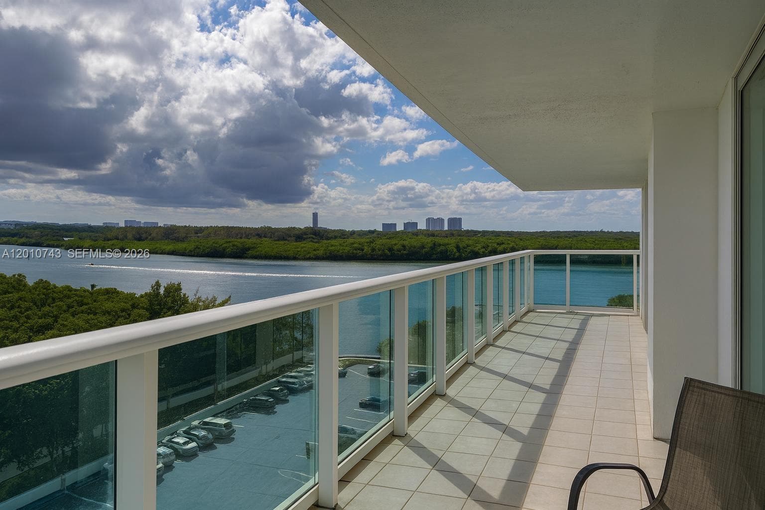 100 Bayview Dr 1026 photo 4