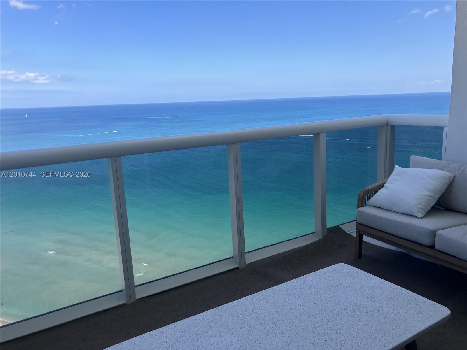 18201 Collins Ave 3708 photo 2