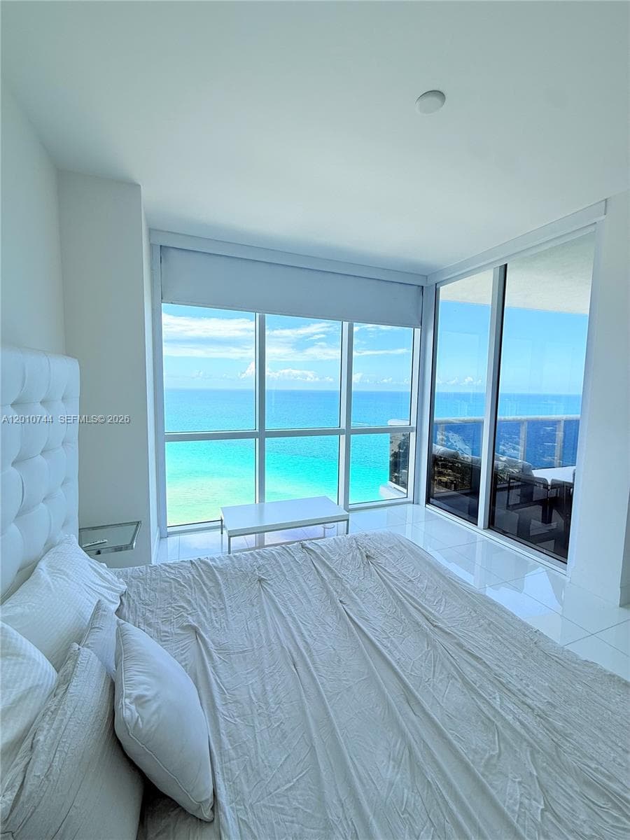 18201 Collins Ave 3708 photo 18