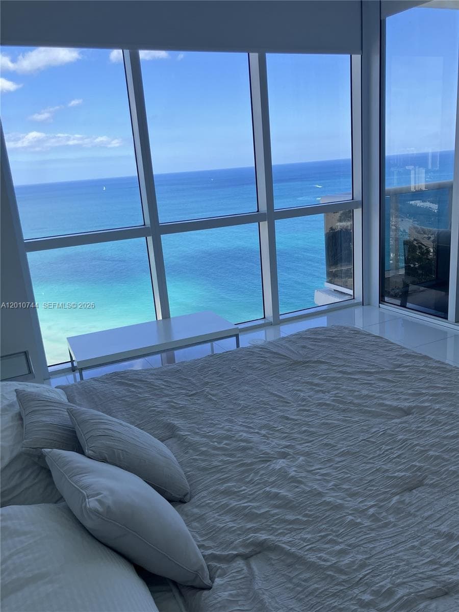 18201 Collins Ave 3708 photo 18