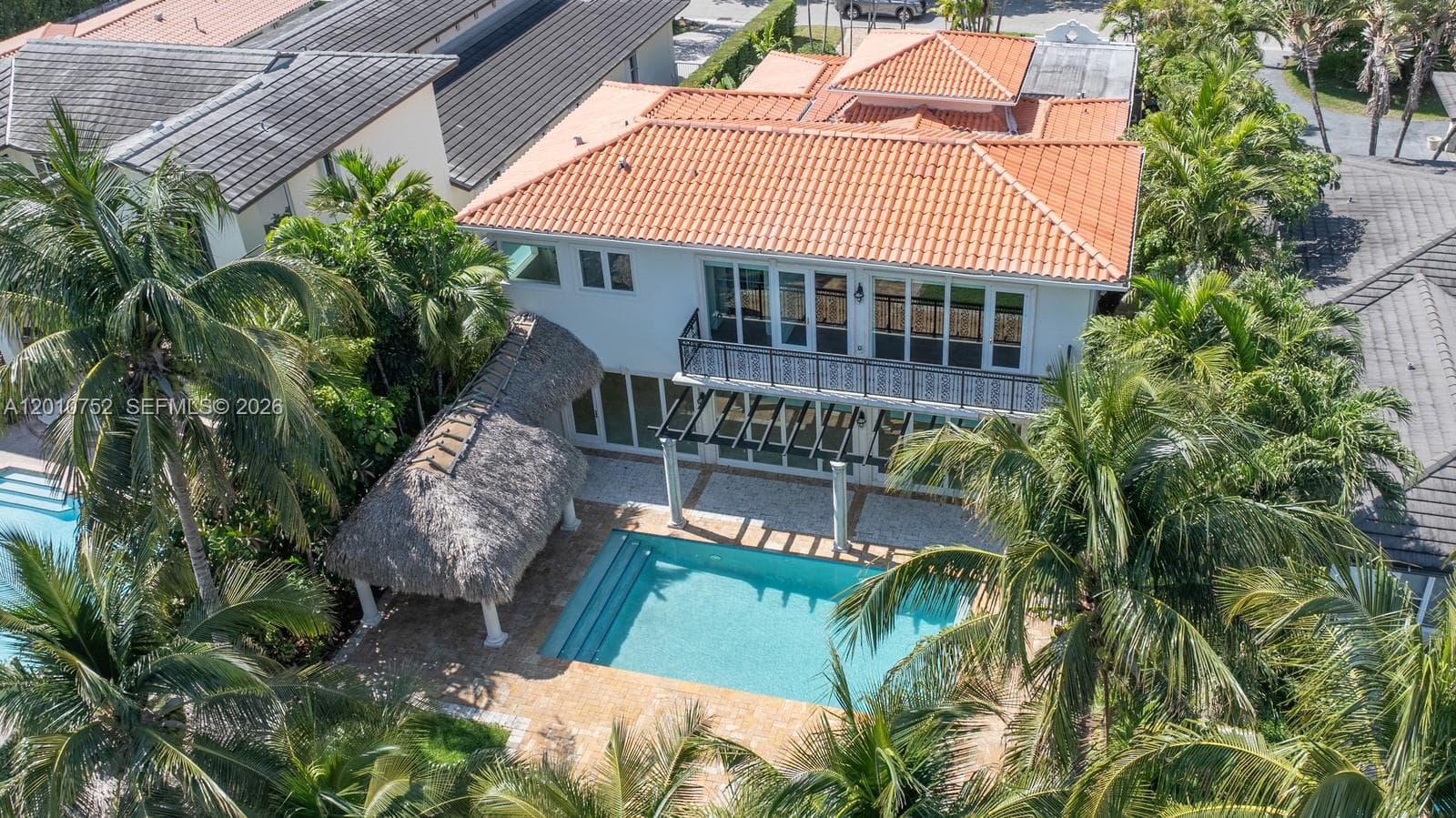 425 Shore Dr photo 17