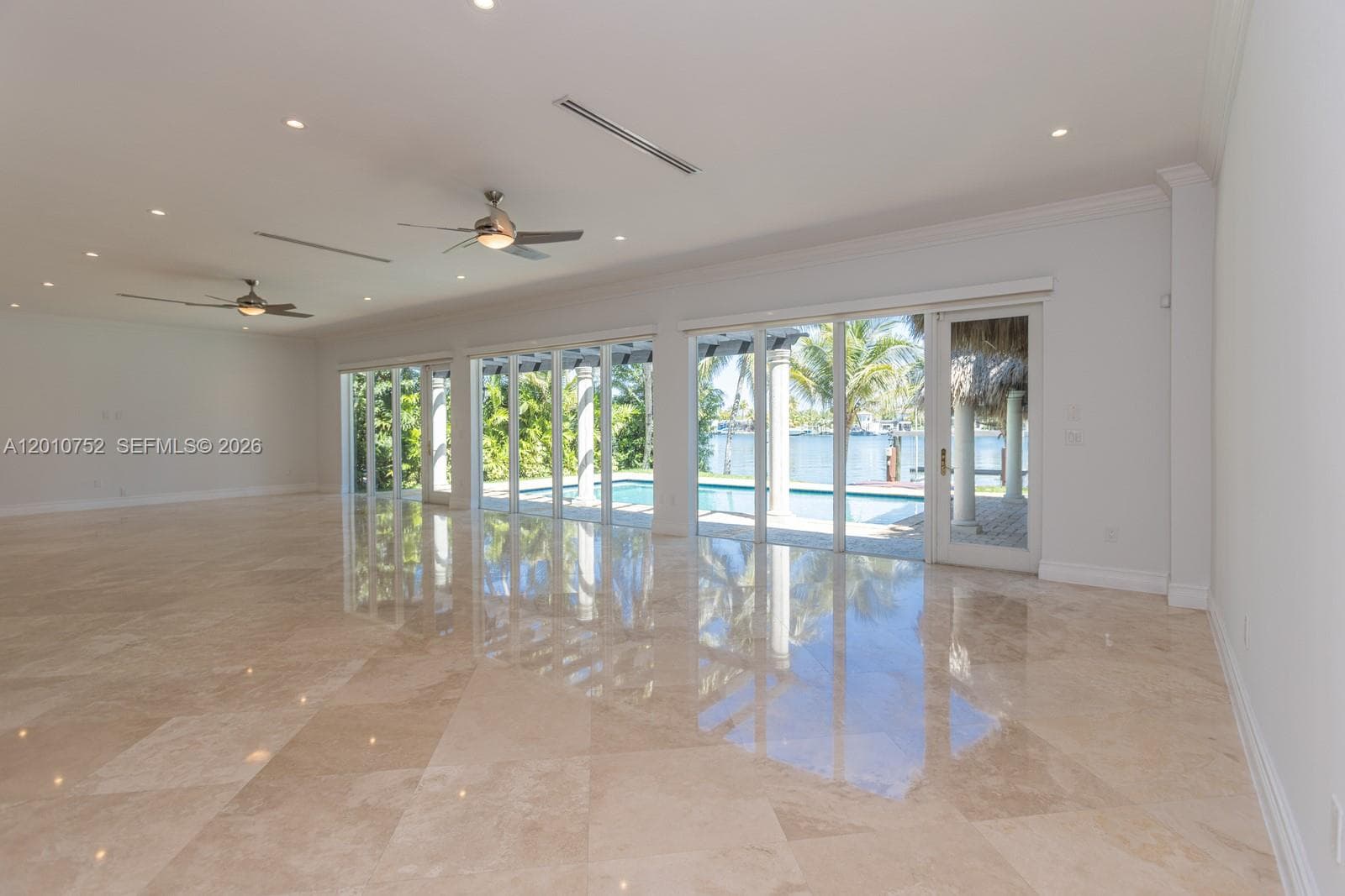 425 Shore Dr 3