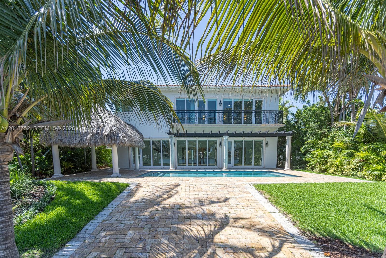 425 Shore Dr 1