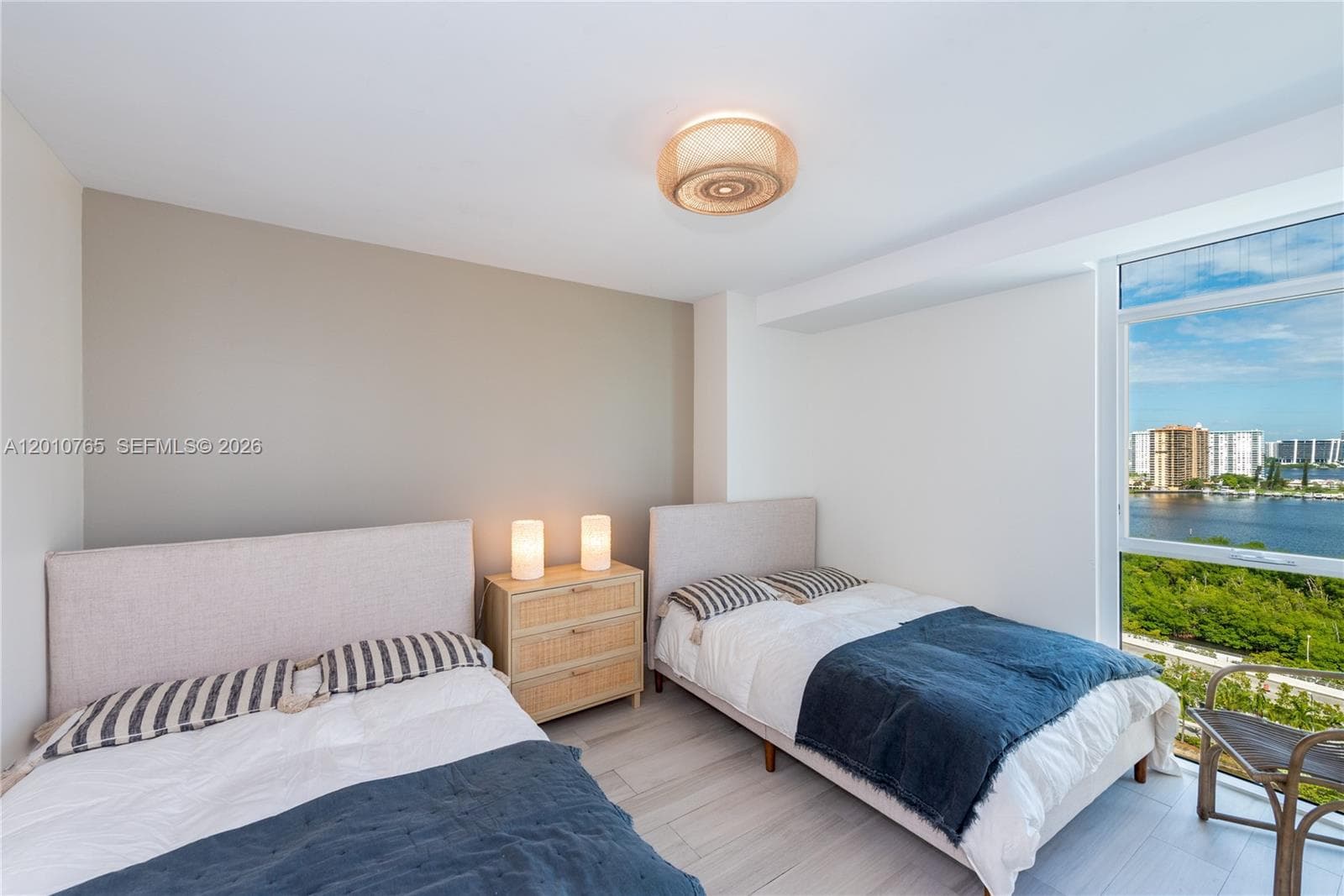 400 Sunny Isles Blvd 1518 photo 23
