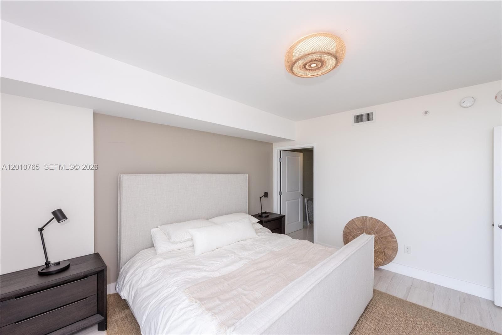 400 Sunny Isles Blvd 1518 photo 17