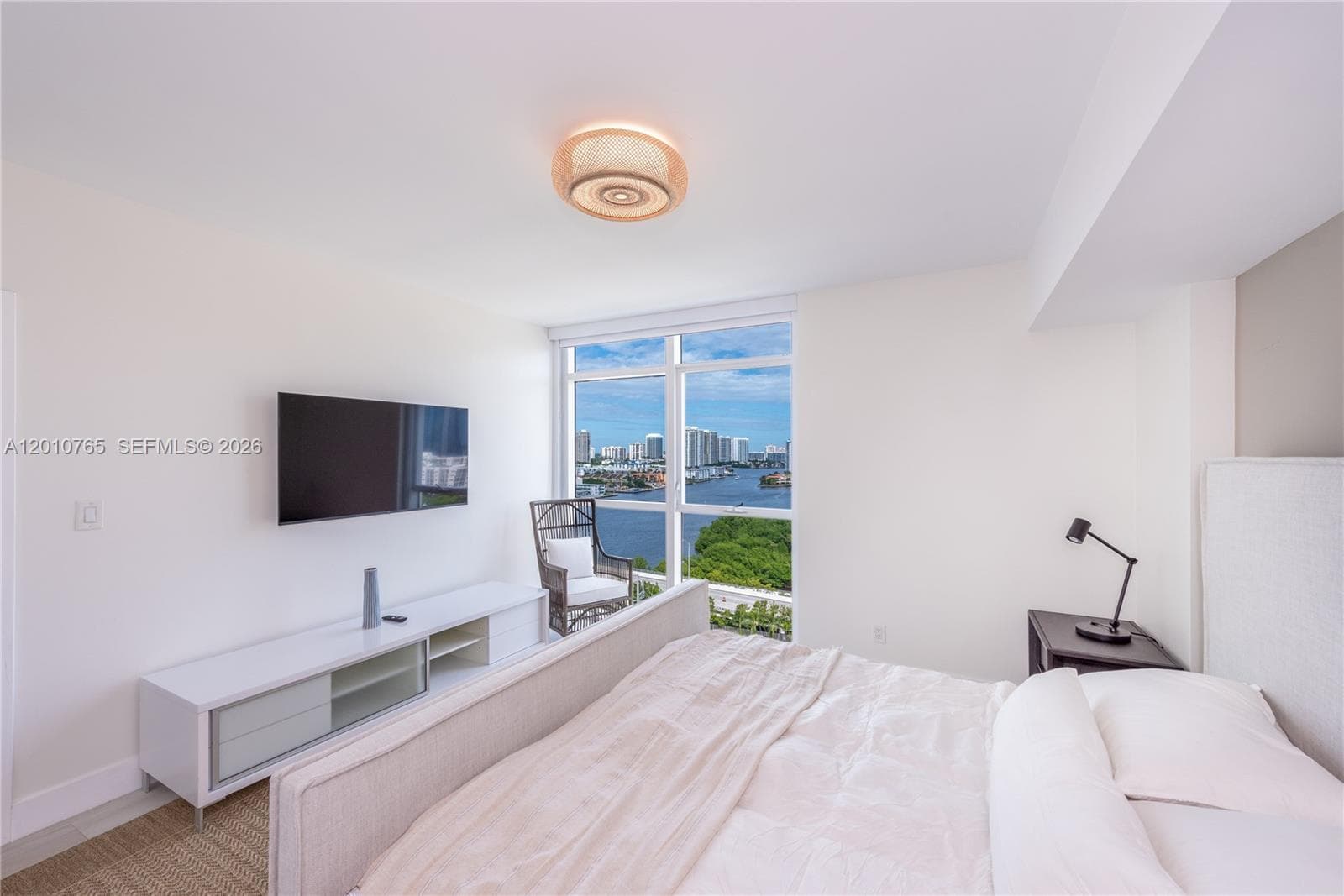400 Sunny Isles Blvd 1518 photo 16