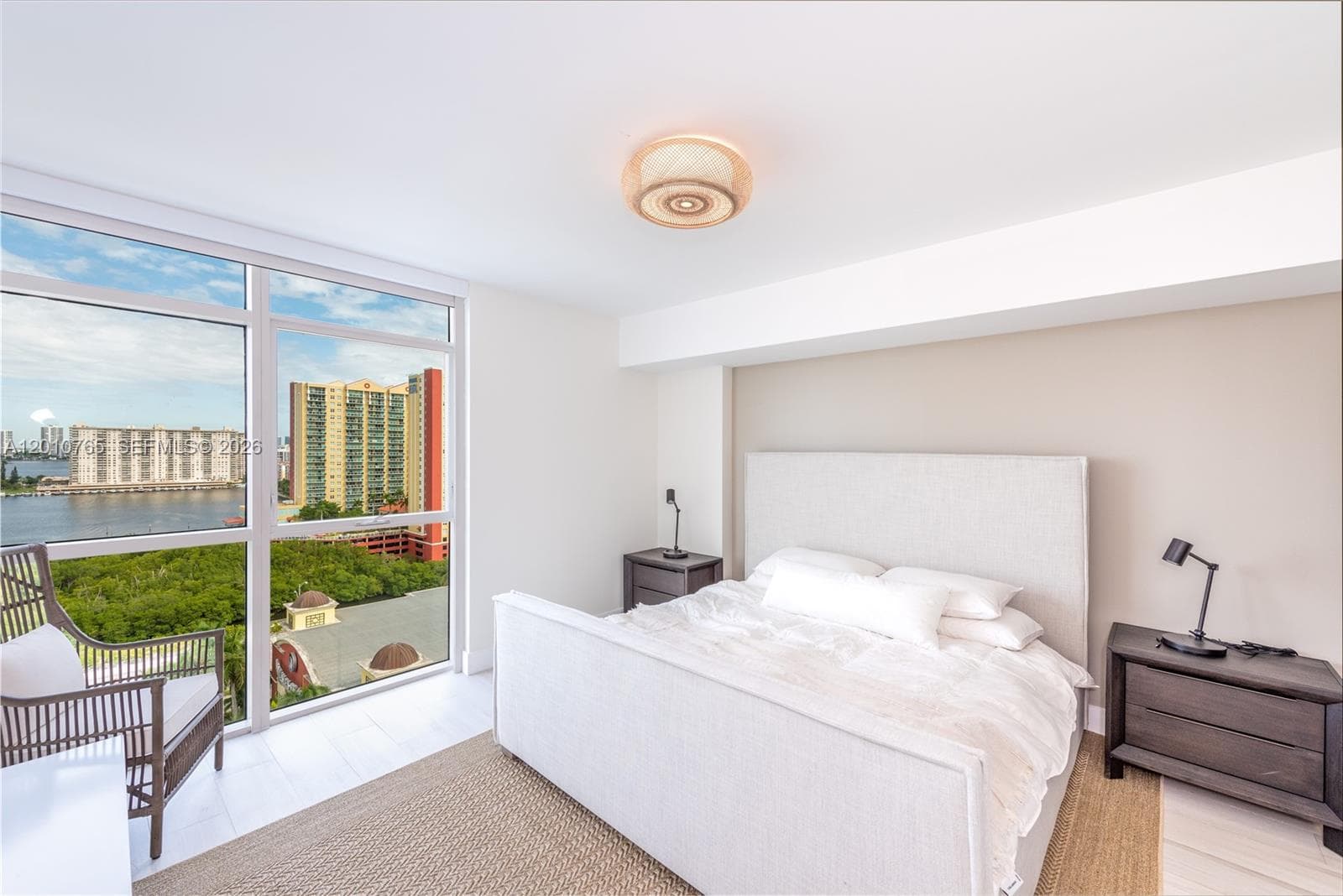 400 Sunny Isles Blvd 1518 photo 15