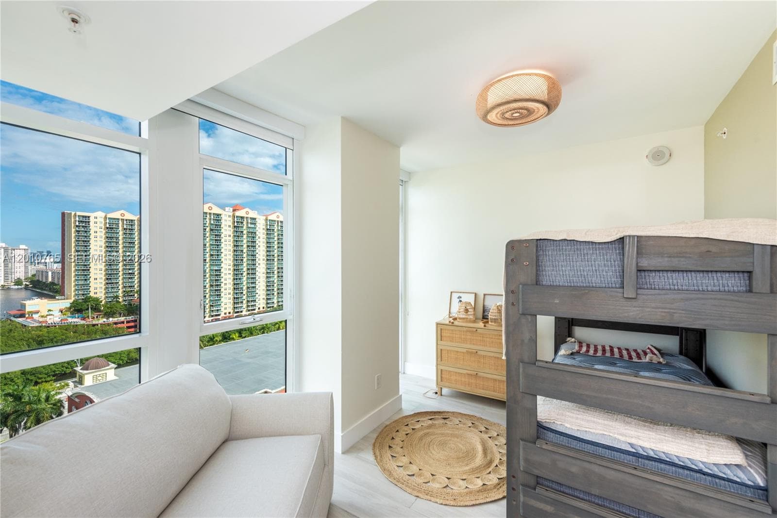 400 Sunny Isles Blvd 1518 photo 21