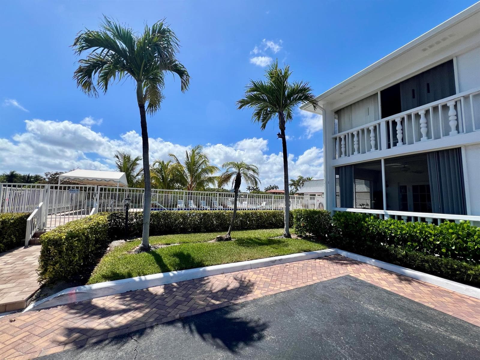 4201 S Ocean Boulevard photo 16
