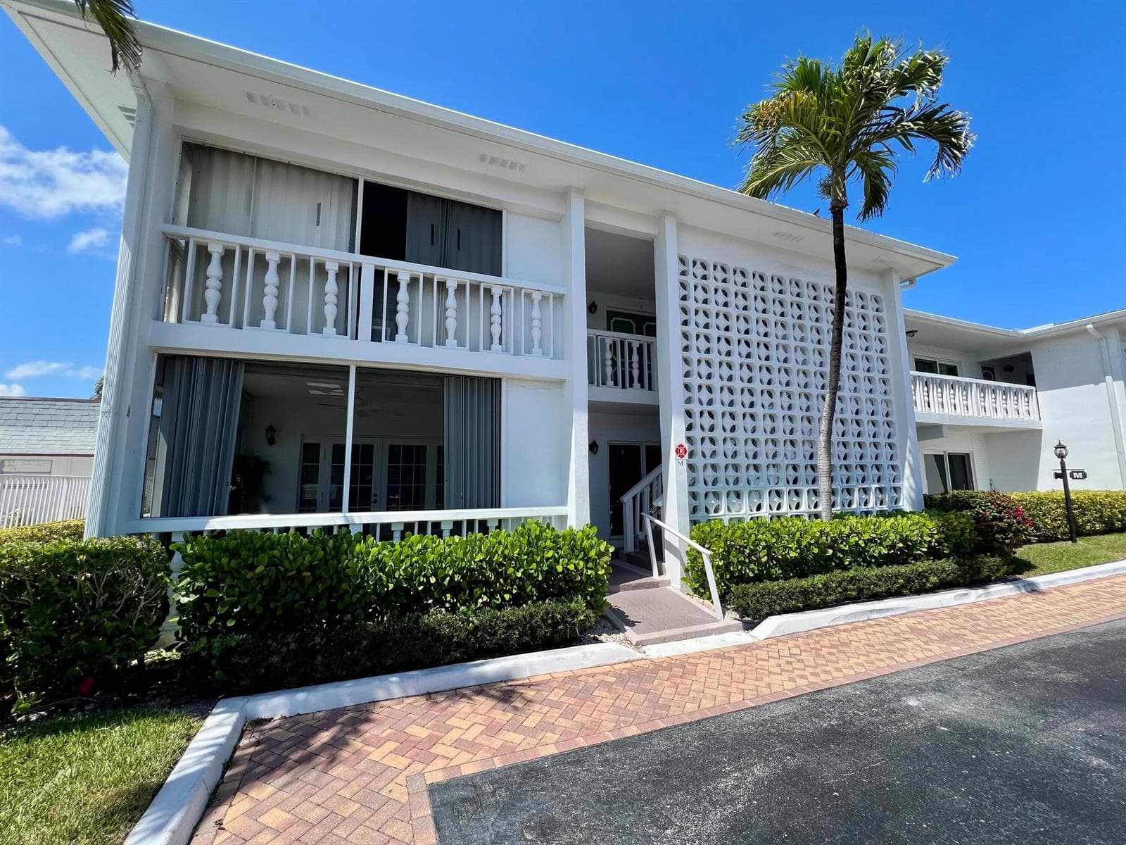 4201 S Ocean Boulevard photo 1