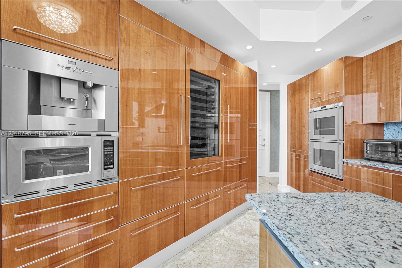 16051 Collins Ave 504 photo 16