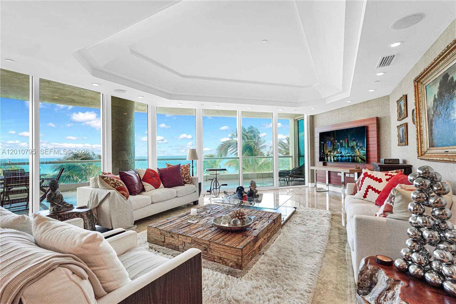 16051 Collins Ave 504 photo 3
