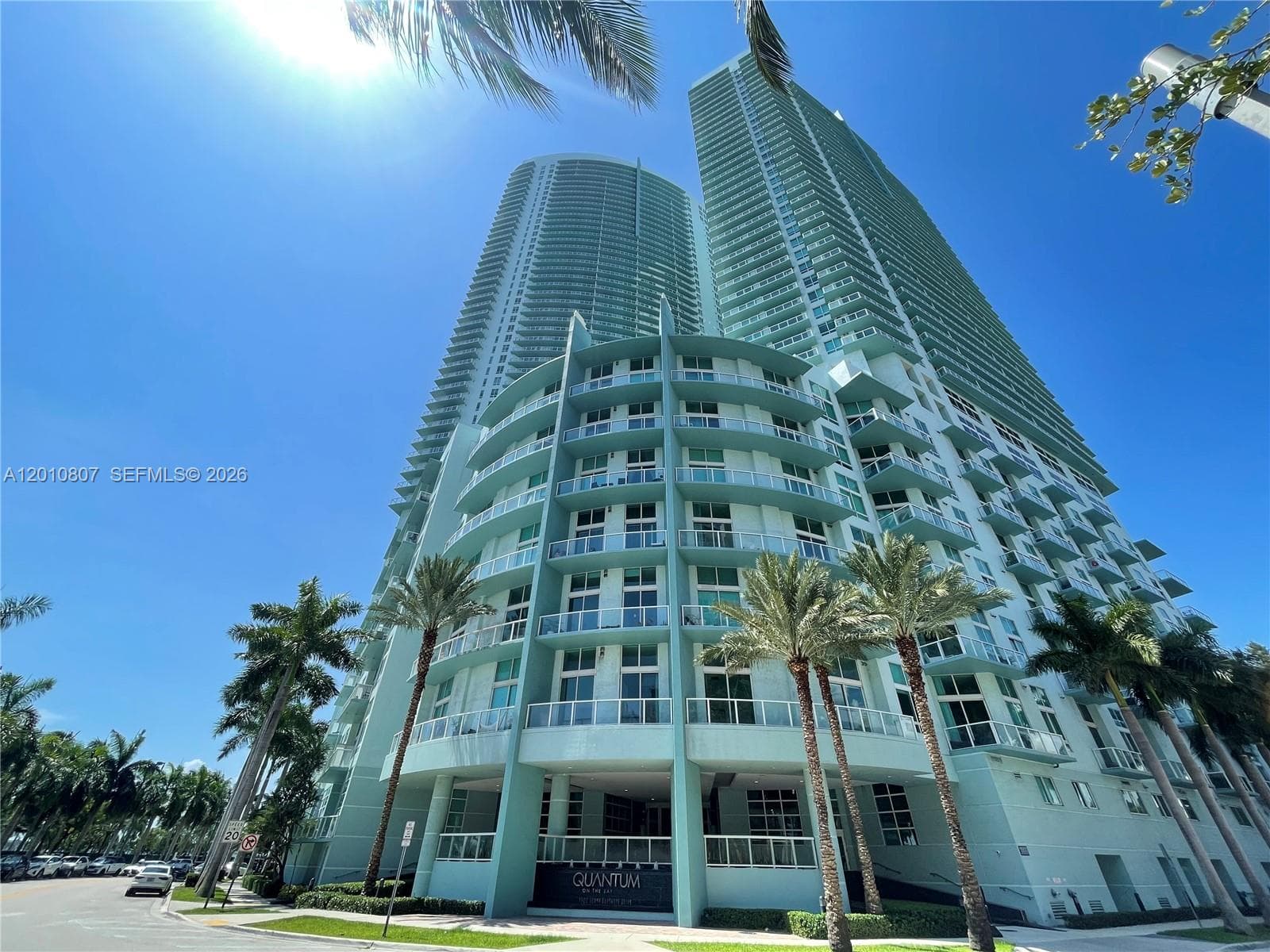 1900 Bayshore Dr 3311 photo 2