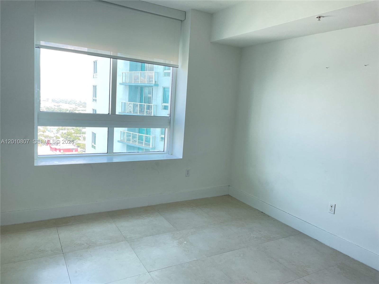 1900 Bayshore Dr 3311 photo 6