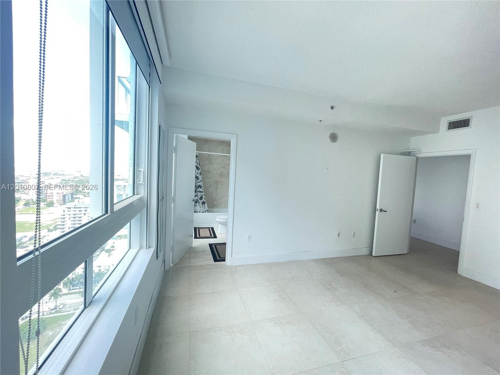 1900 Bayshore Dr 3311 photo 10