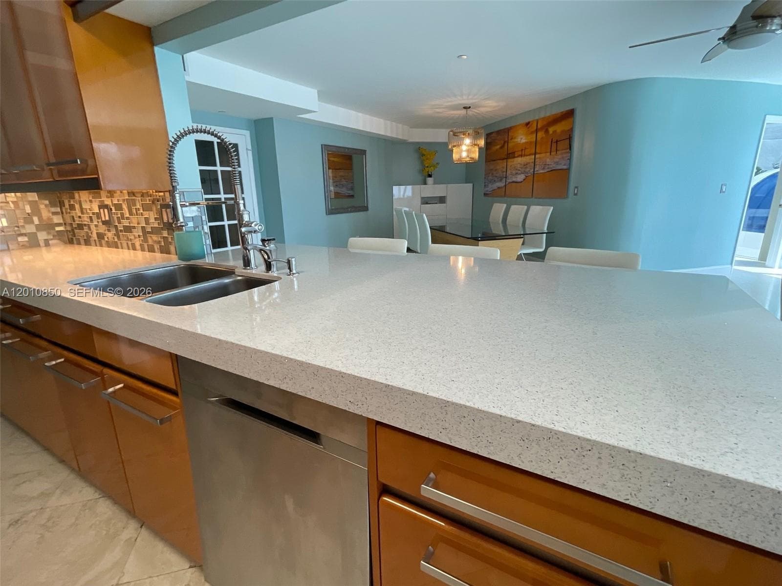 18671 Collins Ave 202 photo 6