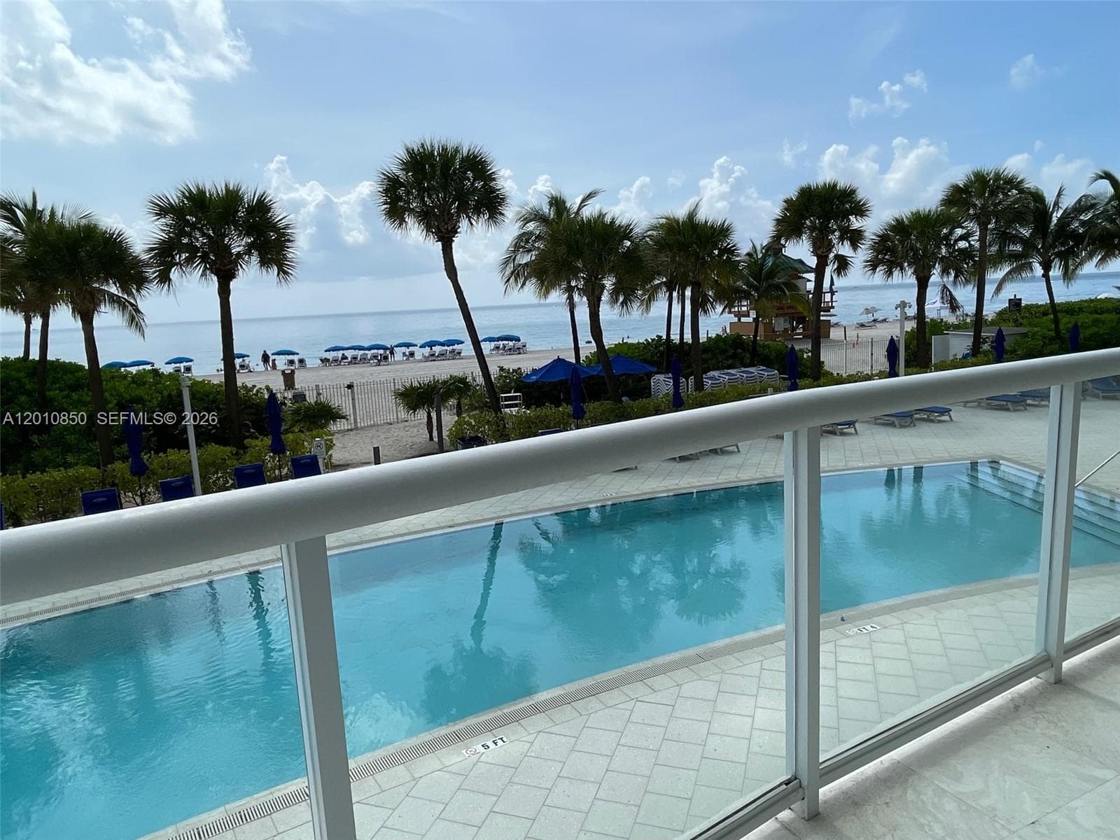 18671 Collins Ave 202 photo 1