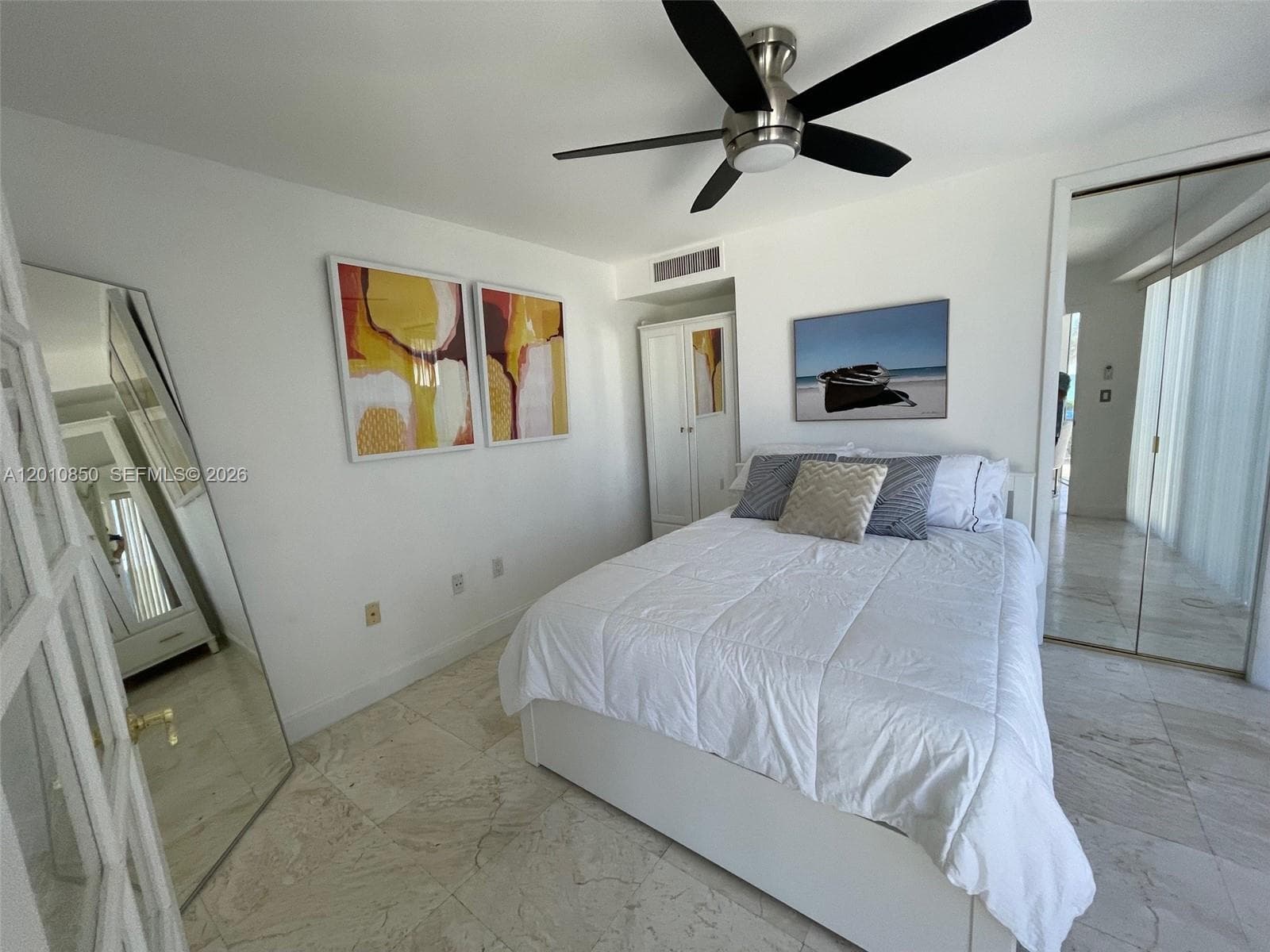 18671 Collins Ave 202 photo 20