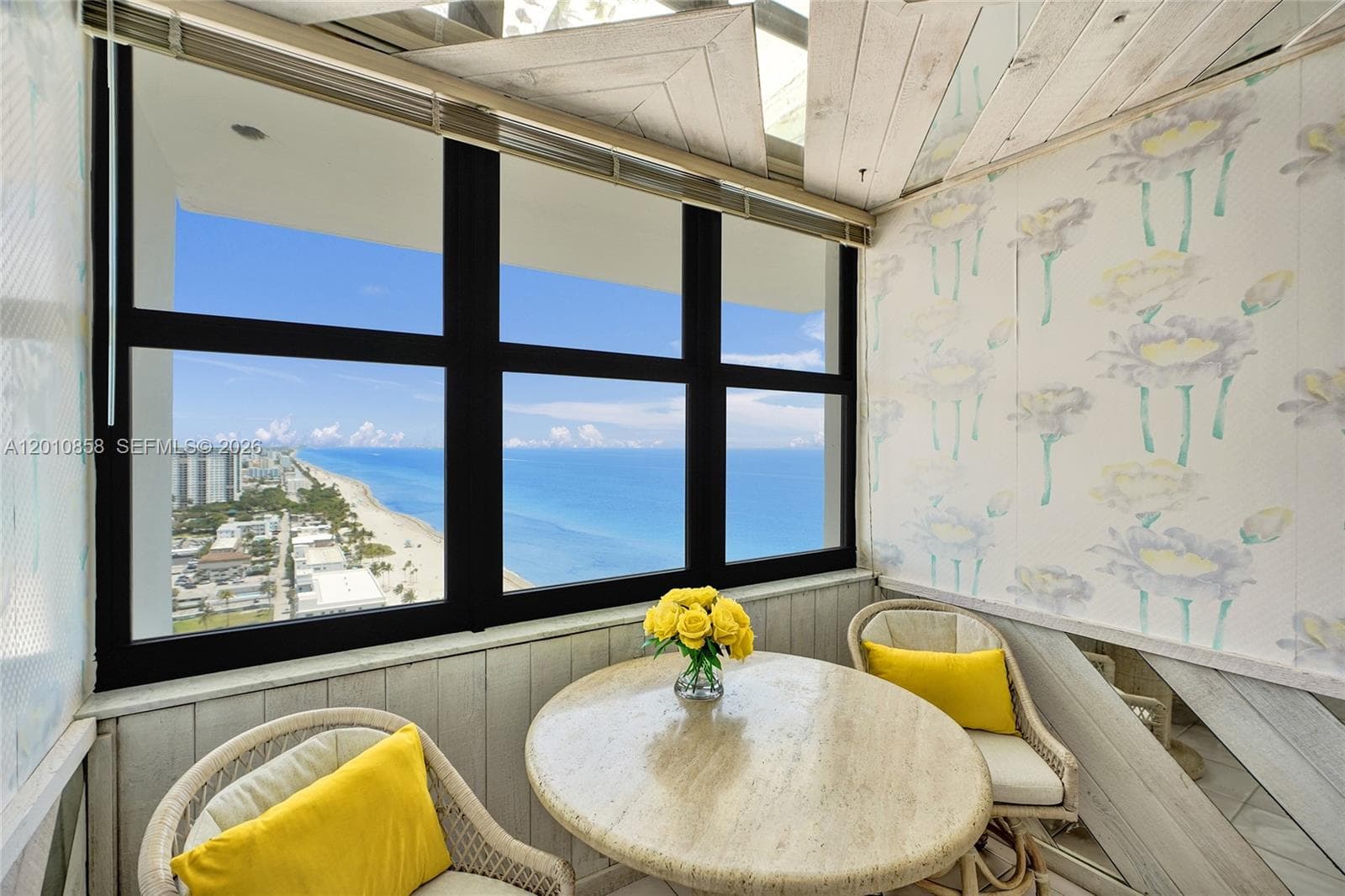 2301 Ocean Dr 2603 photo 4
