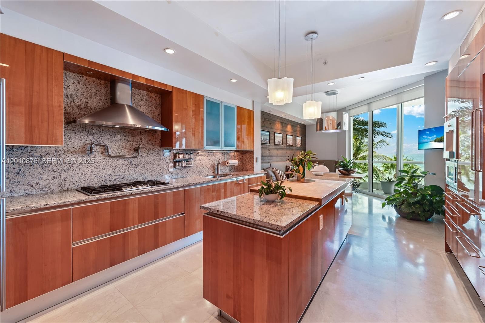 16051 Collins Ave 403 photo 10