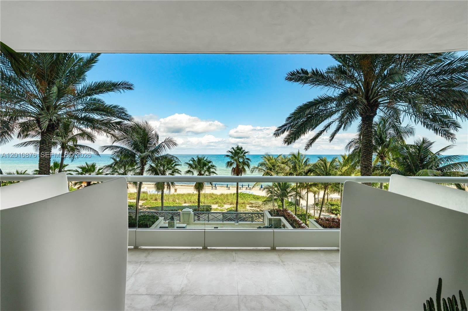 16051 Collins Ave 403 photo 8