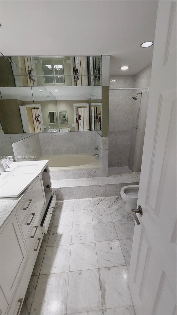 255 Poinciana Dr 605 photo 17