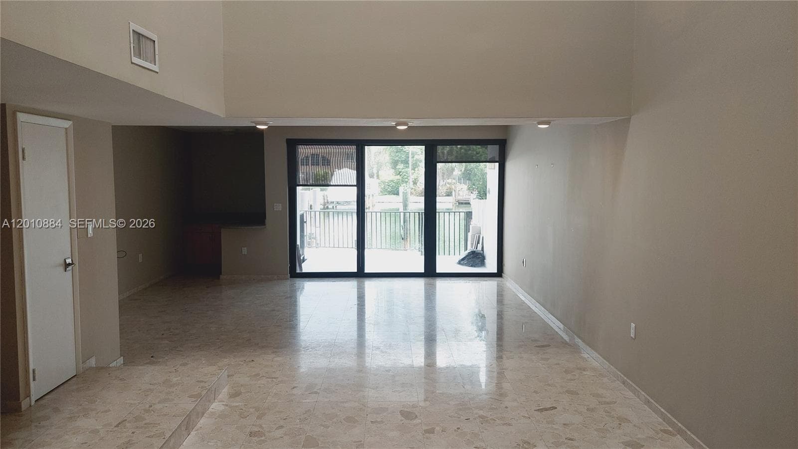 255 Poinciana Dr 605 photo 7