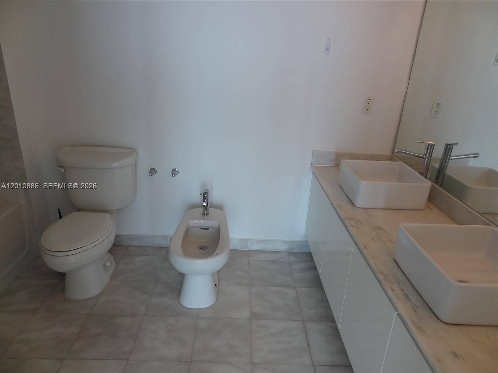 601 36th St 1705 photo 12