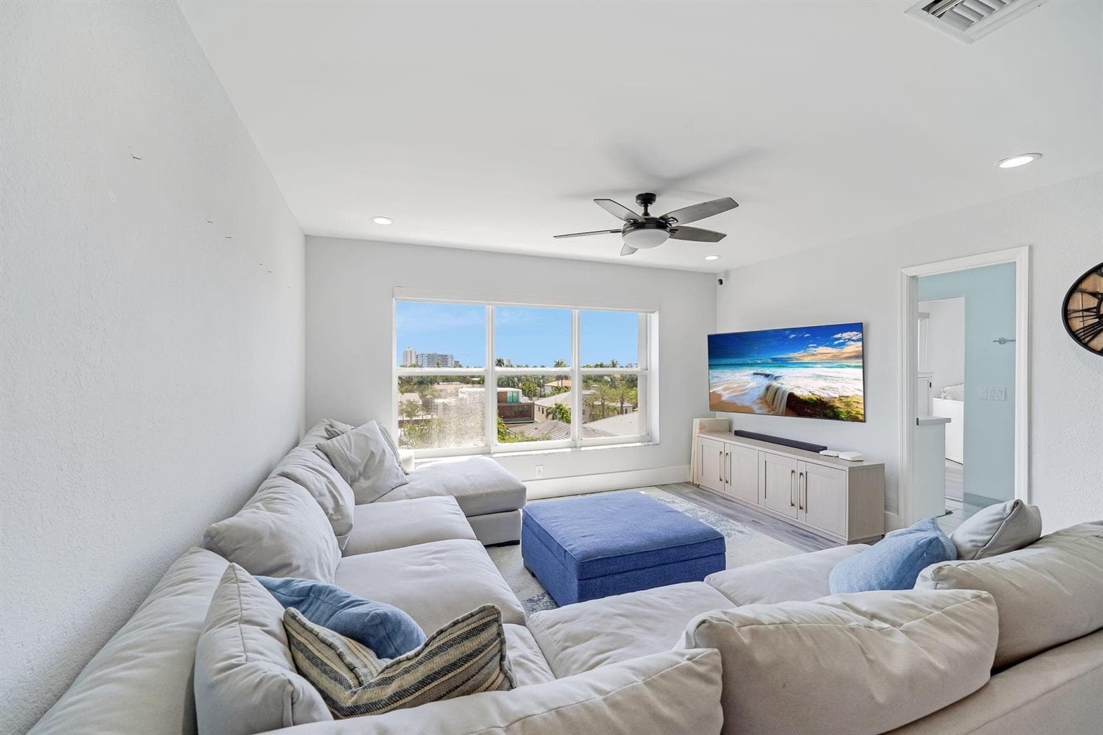 1770 E Las Olas Boulevard 607 photo 2