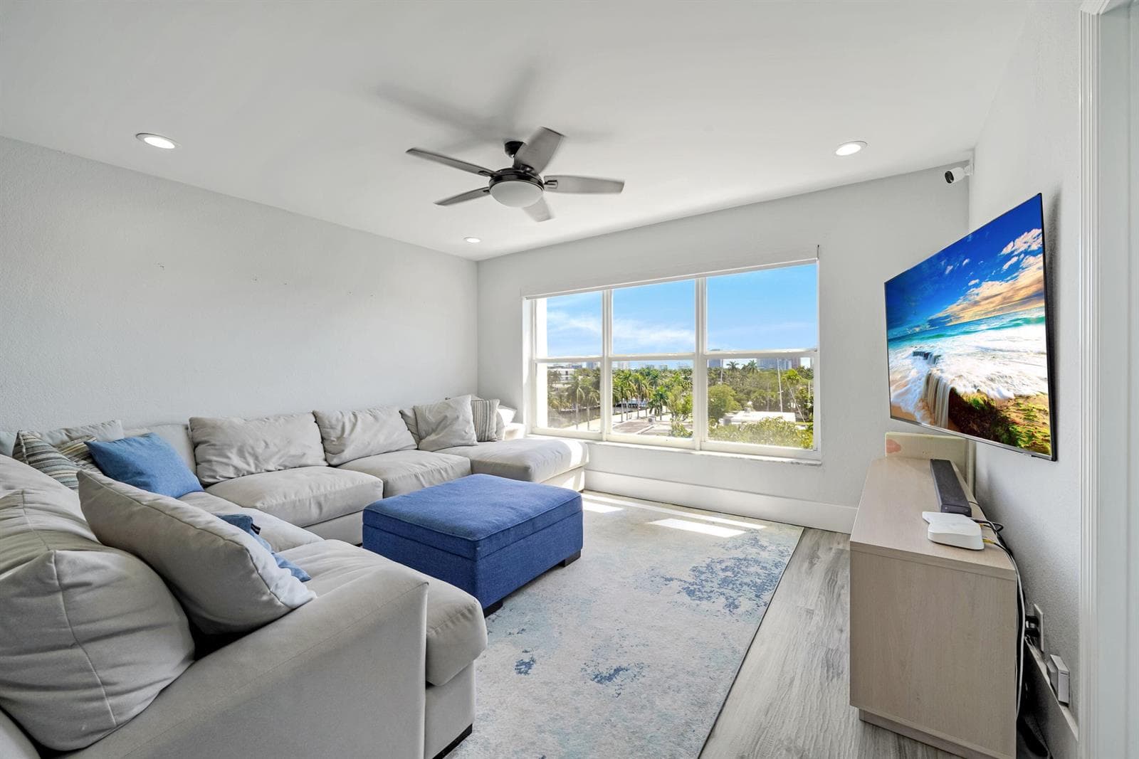 1770 E Las Olas Boulevard 607 photo 1