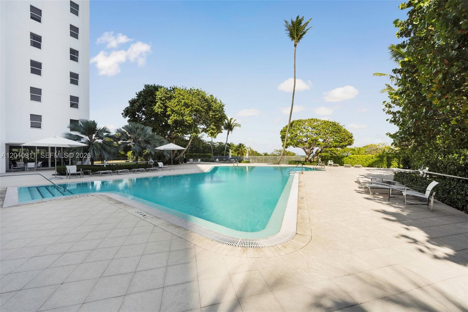 200 Ocean Lane Dr 401 photo 23