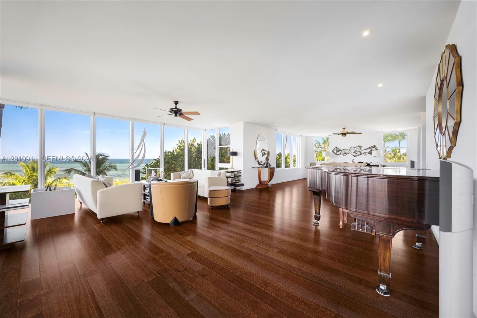 200 Ocean Lane Dr 401 photo 3