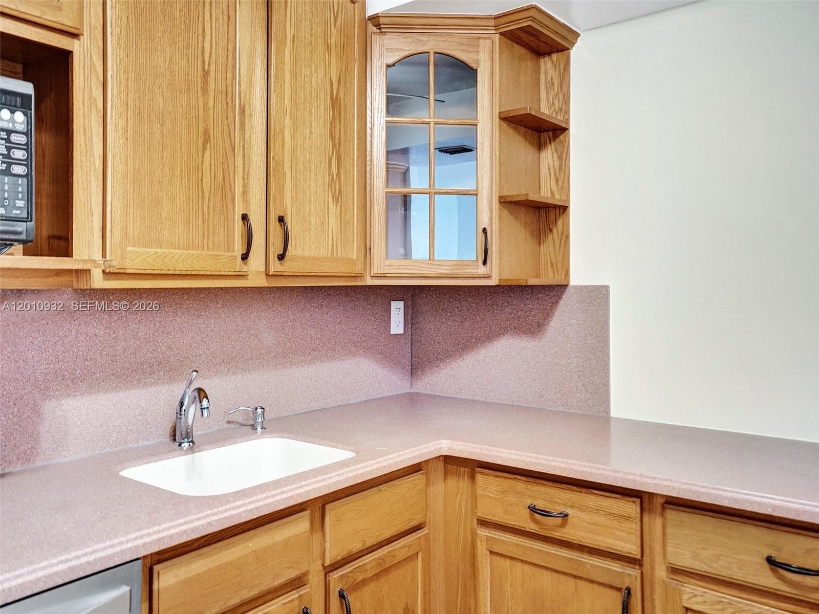 2001 Atlantic Shores Blvd 419 photo 17