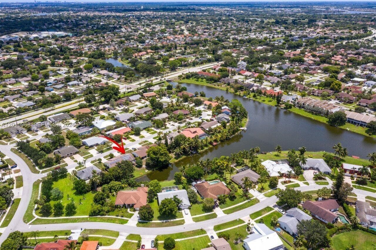 1367 Riverside Cir 1367 photo 1