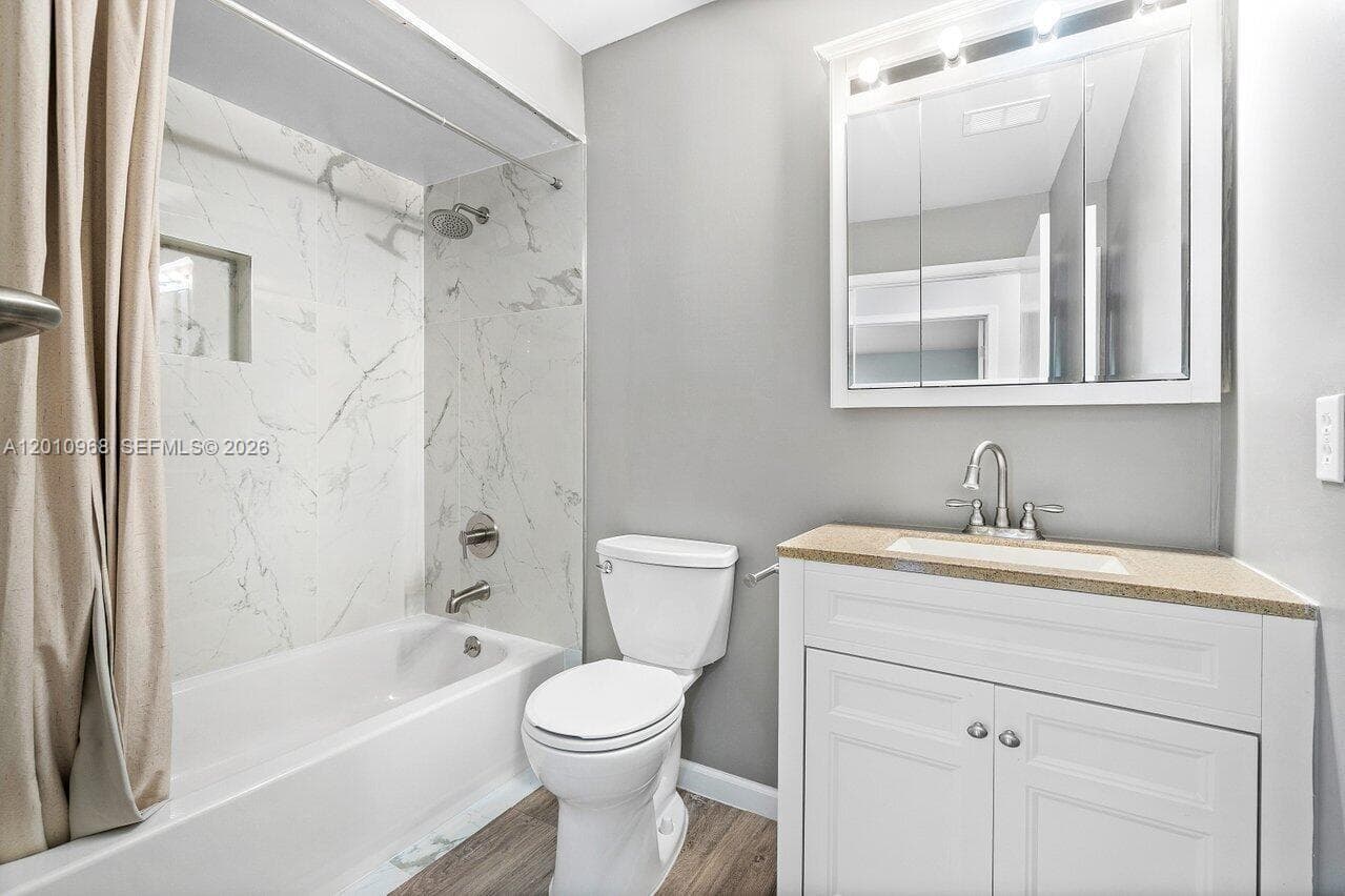1367 Riverside Cir 1367 photo 18