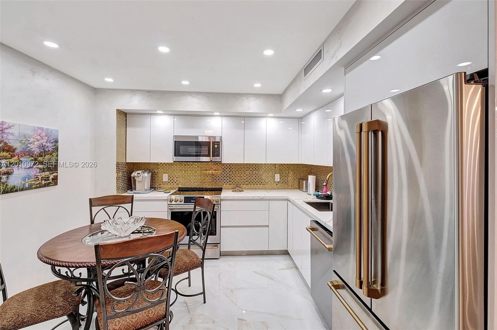 9801 Collins Ave 20T photo 8
