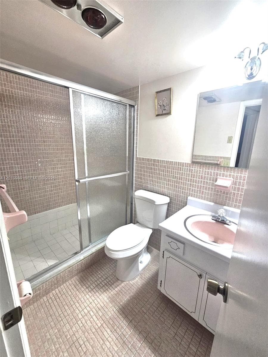 2097 Ocean Dr 305 photo 10