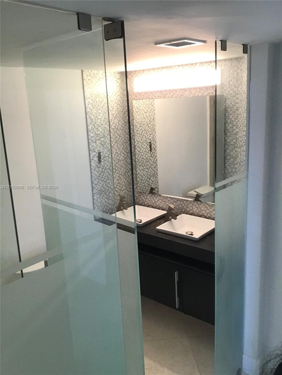 701 Brickell Key Blvd 910 photo 16