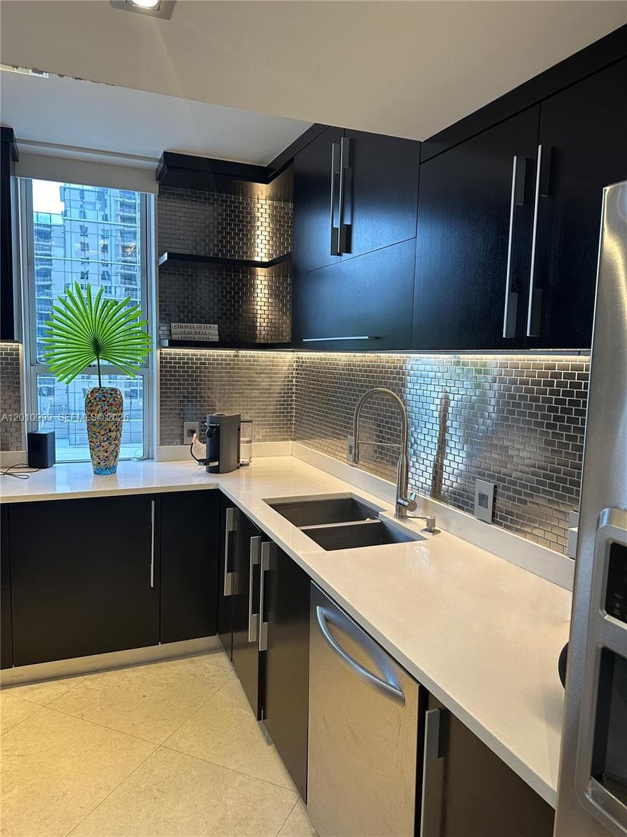 701 Brickell Key Blvd 910 photo 4