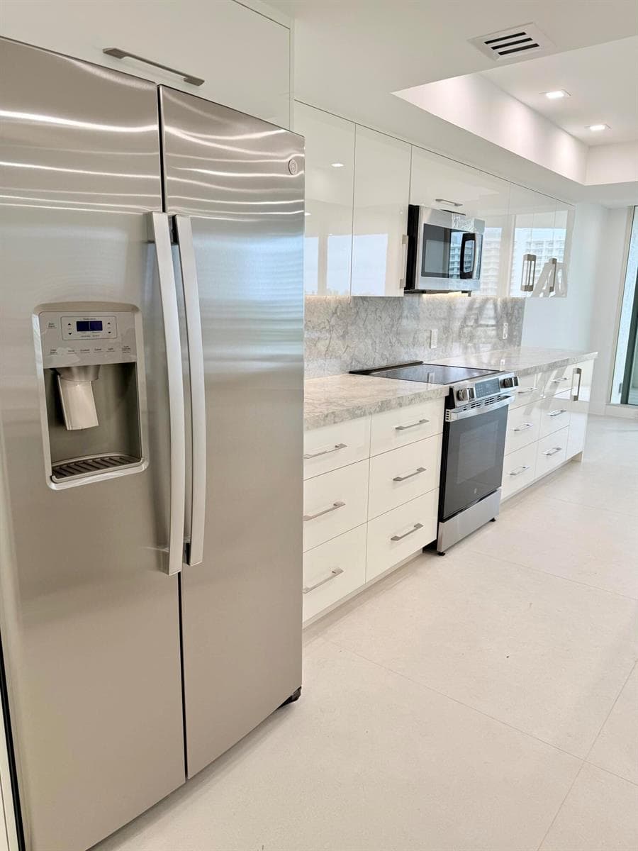4201 N Ocean Boulevard C-903 photo 3