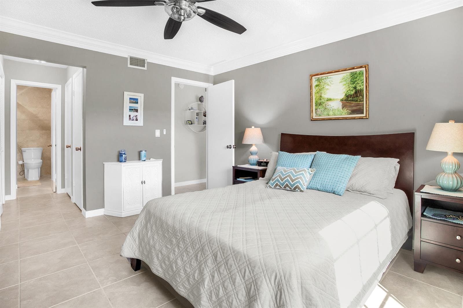 6345 Bay Club Drive 3 photo 17