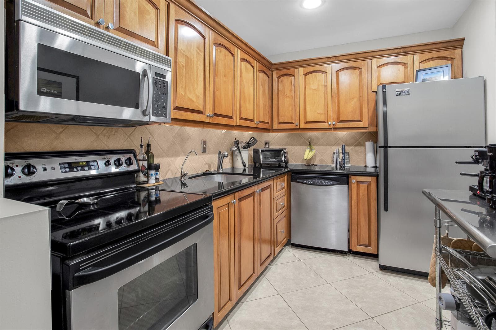 6345 Bay Club Drive 3 photo 12