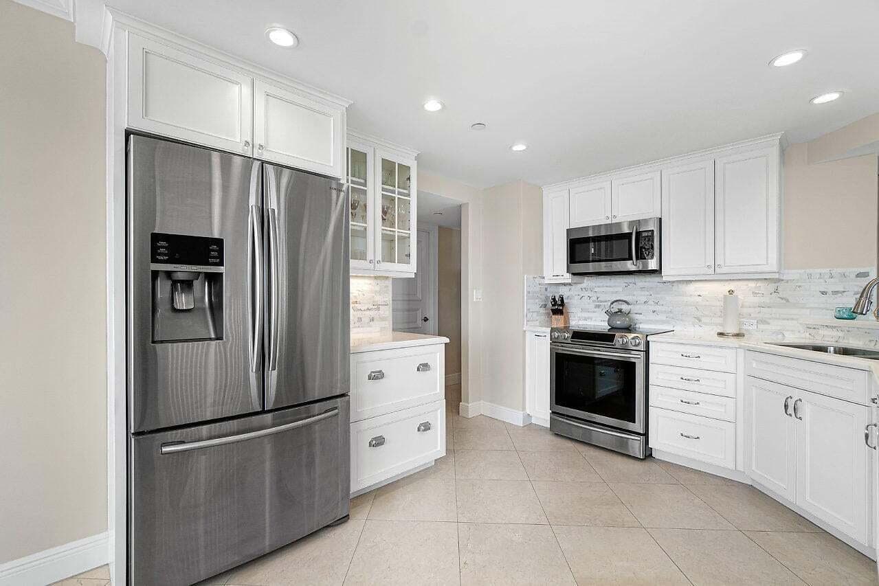 5080 N Ocean Drive 19d photo 12