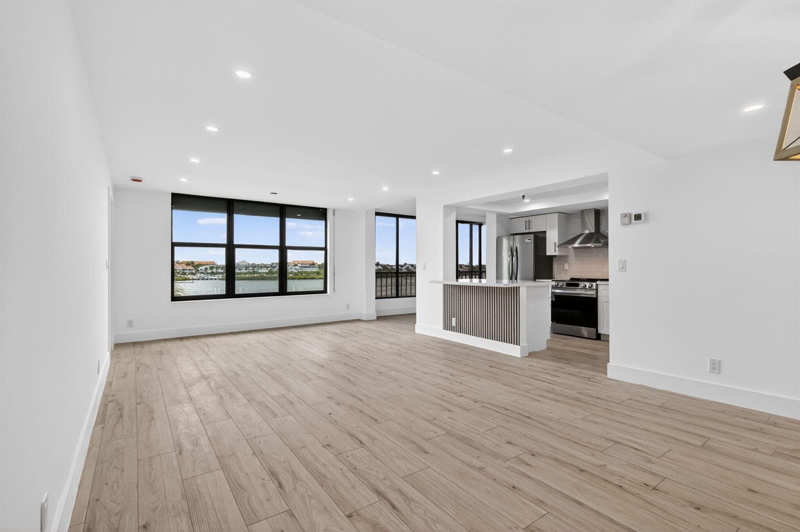 1748 Jupiter Cove Drive 319 photo 2