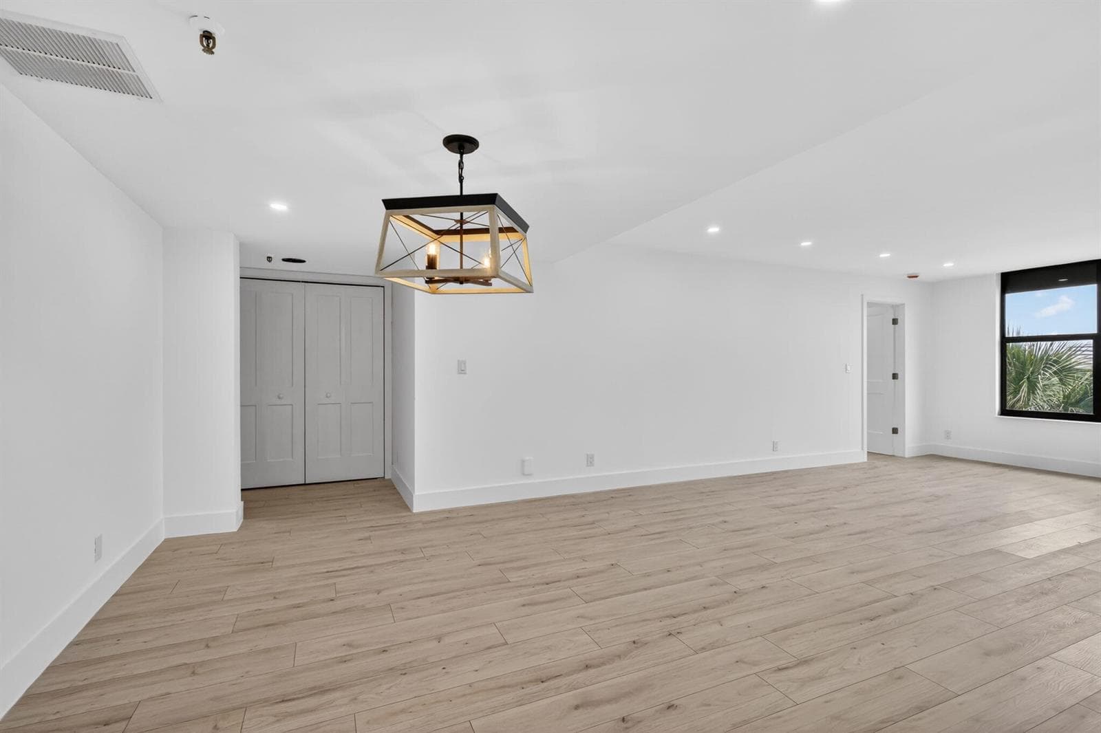 1748 Jupiter Cove Drive 319 photo 13