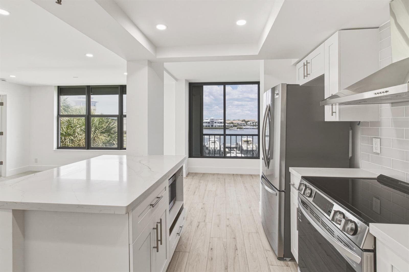 1748 Jupiter Cove Drive 319 photo 7